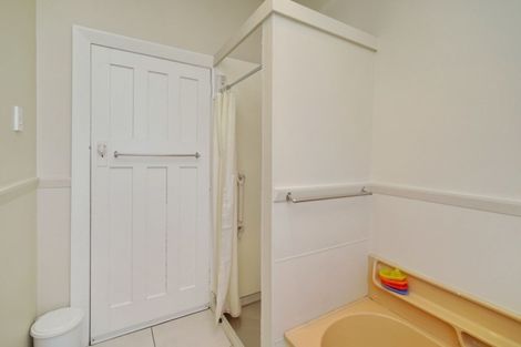 Photo of property in 32 Tower Street, Hornby, Christchurch, 8042