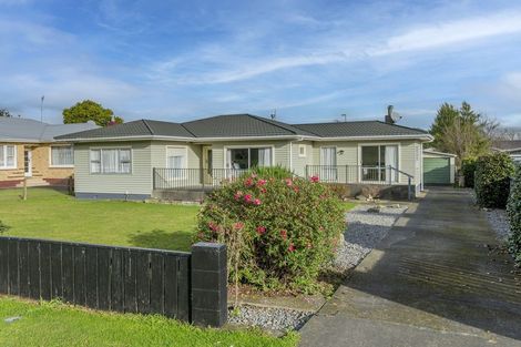 Photo of property in 19 Read Street, Levin, 5510