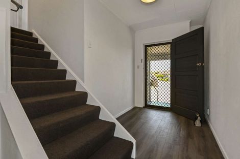 Photo of property in 2 Mclean Terrace, Waipukurau, 4200