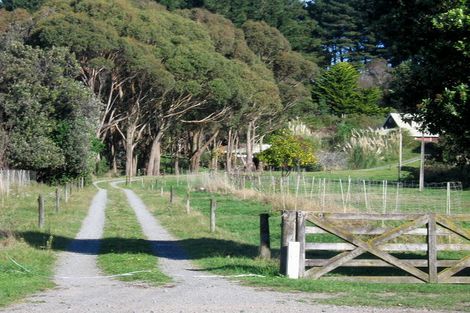 Photo of property in 110 Te Moana Road, Waikanae Beach, Waikanae, 5036