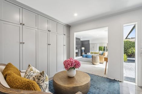 Photo of property in 9 Seymour Road, Mellons Bay, Auckland, 2014