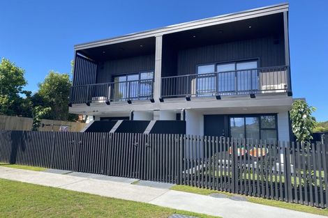 Photo of property in 3/43 Yeovil Road, Te Atatu Peninsula, Auckland, 0610
