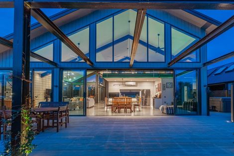 Photo of property in 112 Ti Kouka Crescent, Matarangi, Whitianga, 3592