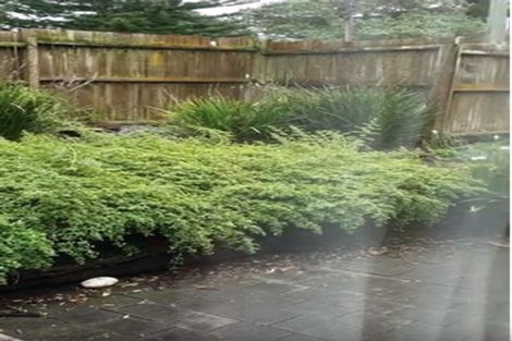 Photo of property in 2/4 Neptune Avenue, Beach Haven, Auckland, 0626