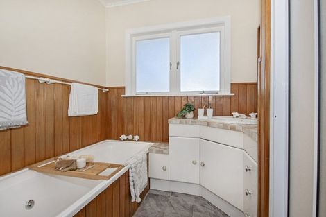 Photo of property in 17 Tui Crescent, Maunu, Whangarei, 0110