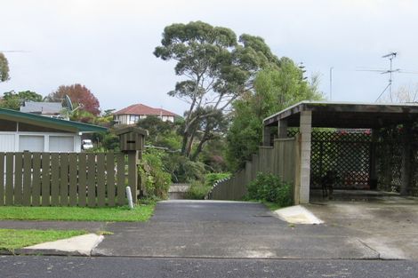 Photo of property in 36 Robbies Road, Shelly Park, Auckland, 2014