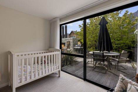 Photo of property in 31 Falconer Rise, Jacks Point, Queenstown, 9371