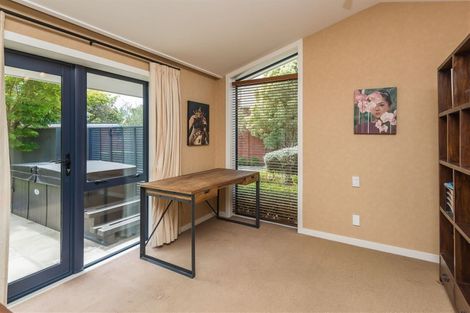 Photo of property in 29c Hamilton Avenue, Ilam, Christchurch, 8041