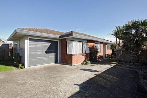 Photo of property in 76b Gloucester Road, Mount Maunganui, 3116