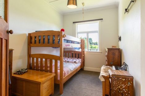 Photo of property in 133 Adelaide Road, Dannevirke, 4930