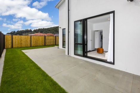 Photo of property in 2 Fitch Lane, Wallaceville, Upper Hutt, 5018