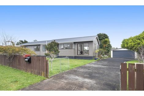 Photo of property in 20 Harbour Crest Drive, Waiuku, 2123
