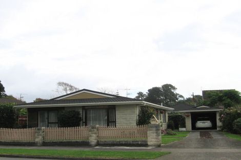 Photo of property in 40 Walton Avenue, Waikanae, 5036