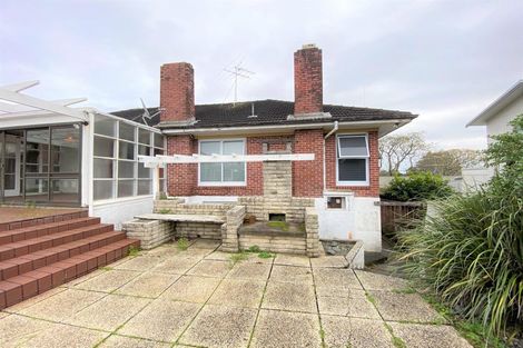 Photo of property in 107 Seddon Street, Pukekohe, 2120