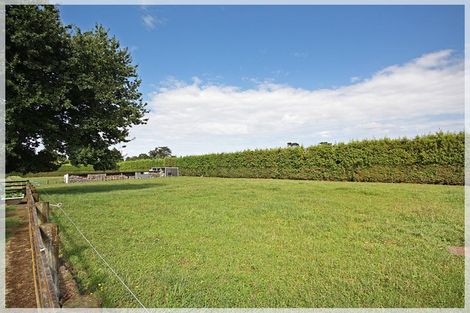 Photo of property in 1071 Queen Street East, Levin, 5510