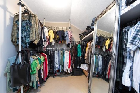 Photo of property in 704 South Titirangi Road, Titirangi, Auckland, 0604