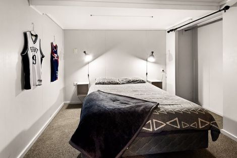 Photo of property in 6 Sardinha Place, Marfell, New Plymouth, 4310