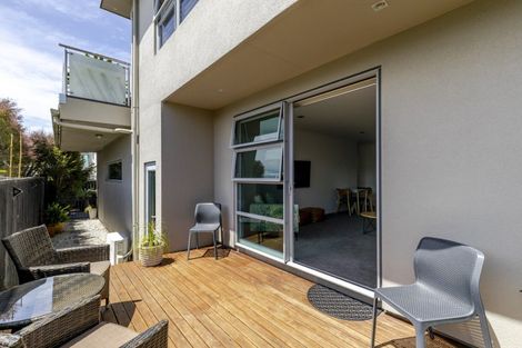 Photo of property in 22a Belt Road, Moturoa, New Plymouth, 4310