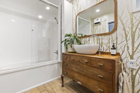 Photo of property in 2/24 Shetland Street, Glen Eden, Auckland, 0602