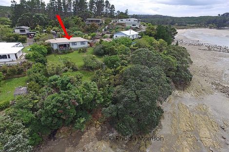Photo of property in 14 Moana Road, Tinopai, 0593