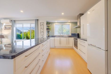Photo of property in 7 Gregory Grove, Clive, 4102