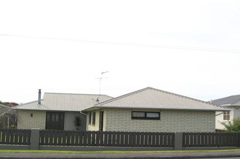 Photo of property in 78 Mould Street, Waitara, 4320