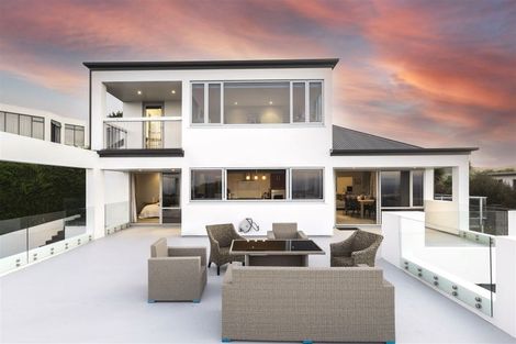 Photo of property in 8 Kaikoura View, Mount Pleasant, Christchurch, 8081