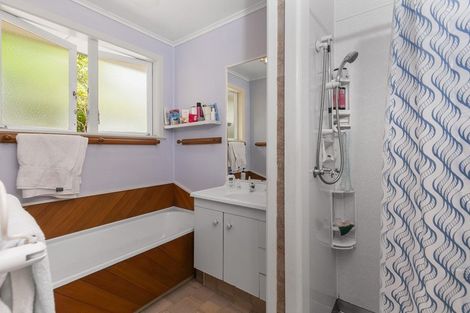 Photo of property in 68 Blakeborough Drive, Forrest Hill, Auckland, 0620