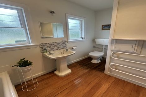 Photo of property in 137 Main North Road, Woodend, 7610