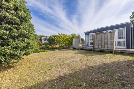 Photo of property in 29 Titoki Road, Waikanae Beach, Waikanae, 5036