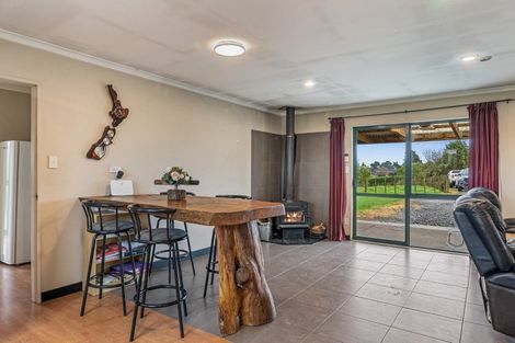 Photo of property in 293 Koputarao Road, Koputaroa, Shannon, 5575