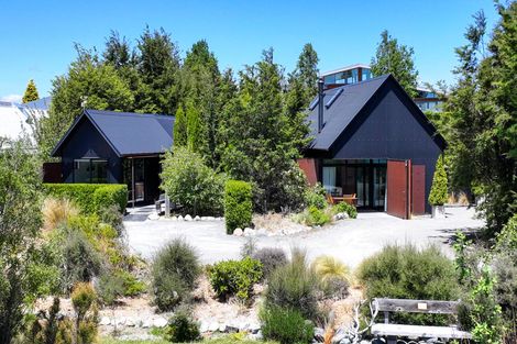 Photo of property in 17 D'archiac Drive, Lake Tekapo, 7999