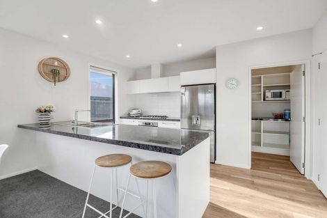 Photo of property in 80 Shillingford Boulevard, Rolleston, 7615