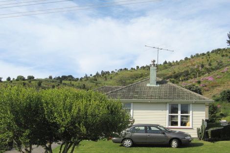 Photo of property in 37 Cambridge Terrace, Kaiti, Gisborne, 4010