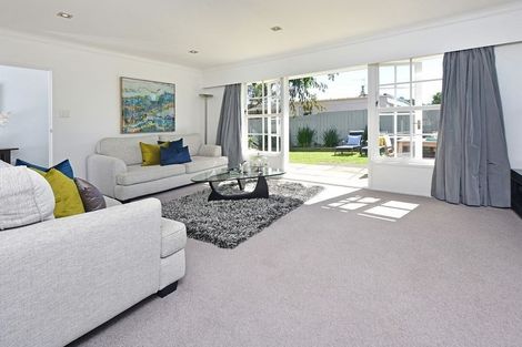 Photo of property in 33 Stanniland Street, Sunnyhills, Auckland, 2010