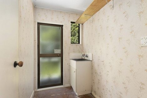 Photo of property in 16 Penguin Grove, Waitangirua, Porirua, 5024