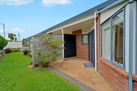 Photo of property in 37/169 Sturges Road, Henderson, Auckland, 0612