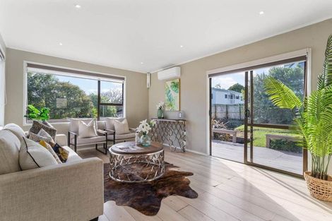 Photo of property in 9 Glucina Place, Glen Eden, Auckland, 0602