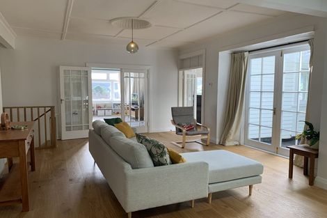 Photo of property in 401 Karori Road, Karori, Wellington, 6012