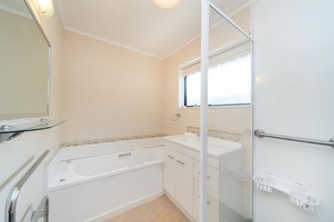 Photo of property in 1 Mcarthur Street, Terrace End, Palmerston North, 4410