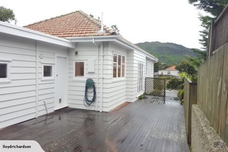 Photo of property in 93 Karori Road, Karori, Wellington, 6012