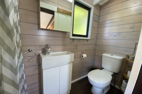 Photo of property in 1 Makora Road, Otaihanga, Paraparaumu, 5036