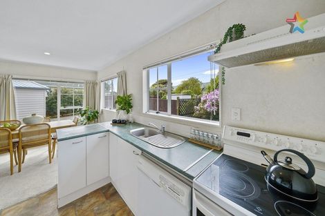 Photo of property in 8 Arlington Avenue, Waikanae, 5036