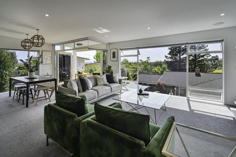 Photo of property in 3 Hikanui Drive, Havelock North, 4130