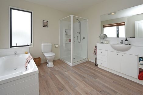 Photo of property in 11a Vangelis Lane, Mairehau, Christchurch, 8013