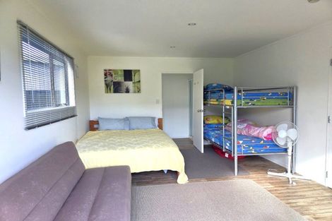 Photo of property in 102 Sands Crescent, Matarangi, Whitianga, 3592