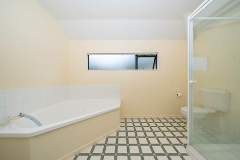 Photo of property in 16 Waverton Terrace, Churton Park, Wellington, 6037