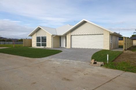 Photo of property in 13 Teatree Close, Huntington, Hamilton, 3210