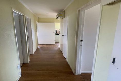 Photo of property in 5 Vanbrugh Place, Bucklands Beach, Auckland, 2014