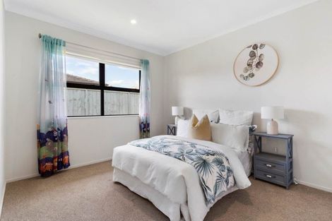 Photo of property in 11 Appaloosa Street, Karaka, Papakura, 2113